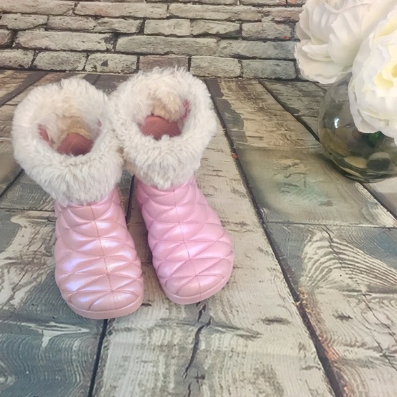 pink fleece crocs